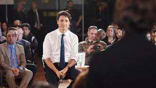 Trudeau answers English question in French because were in Quebec [upl. by Hunter]