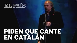 SERRAT interrumpe un concierto cuando le piden que cante el CATALÁN [upl. by Anelej]