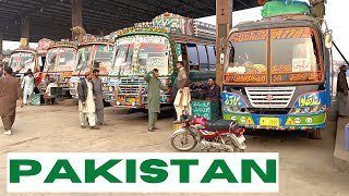 Faisalabad Pakistan Walking Tour BUSY LOCAL BUSS STATION [upl. by Alaecim]