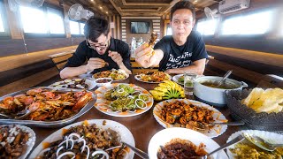 God’s Own Country SOUTH INDIAN SEAFOOD on Houseboat  Backwaters  Kerala India [upl. by Attenreb]