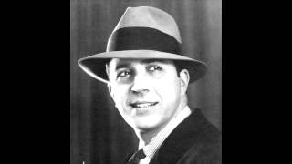 Carlos Gardel  Tango  A media luz [upl. by Alrats699]