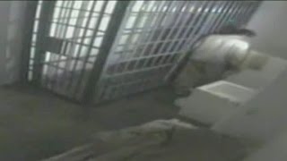 Video released of El Chapo escaping [upl. by Leeland40]