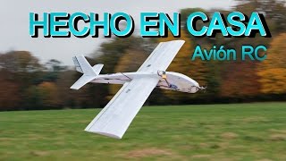 Cómo hacer un avión RC  Avión de poliestireno hecho en casa [upl. by Audres]