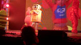 Yo Gabba Gabba Live  Hold Still [upl. by Aniuqal]